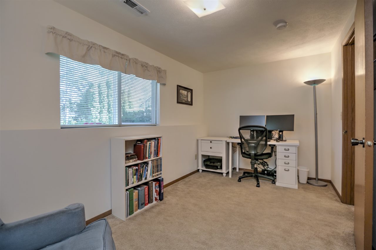 4026 North Locust Road Spokane, WA 99206 - Photo 23 of 35