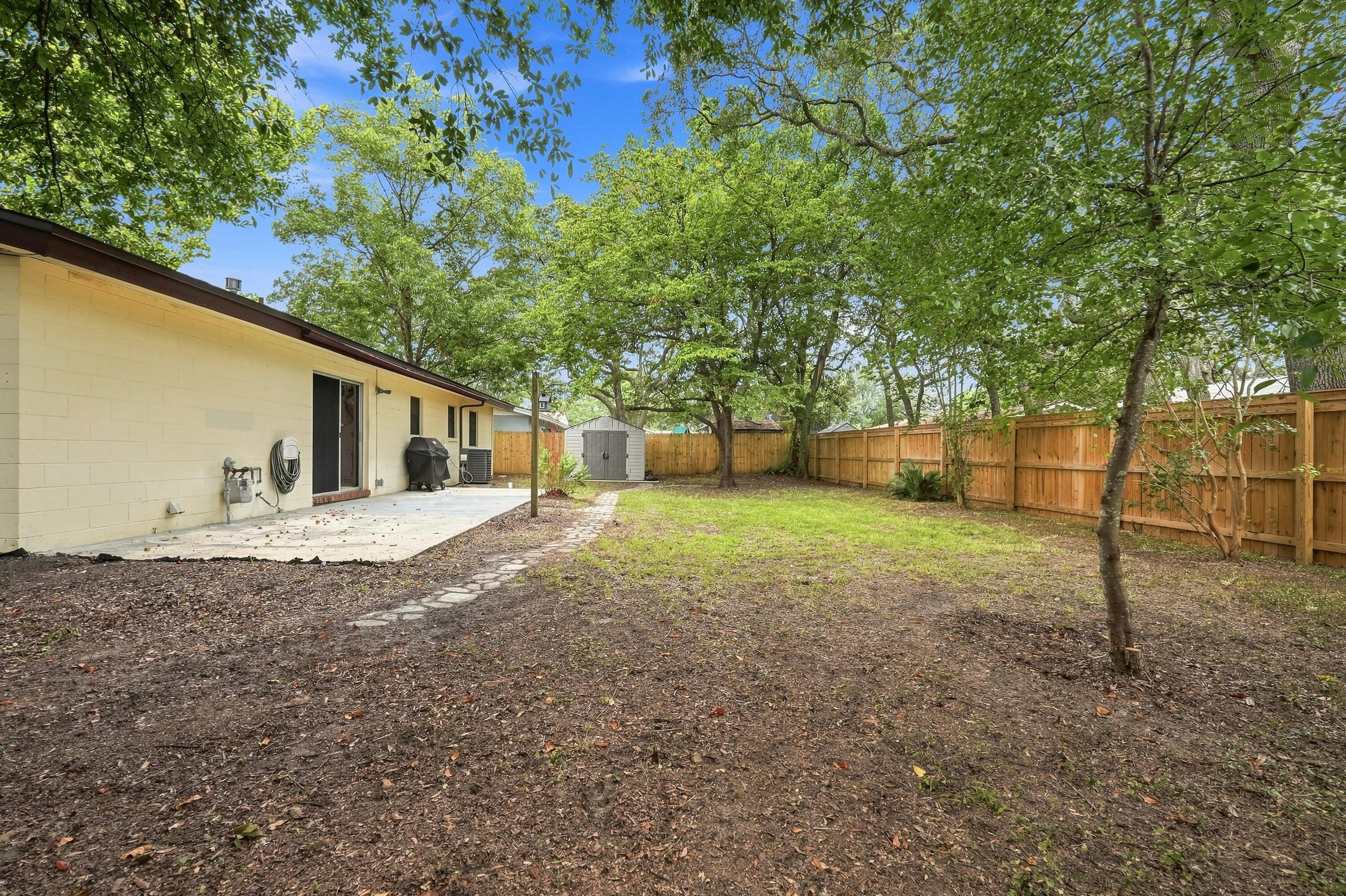 53 Jr Drive Shalimar, FL 32579 - Photo 23 of 29 Backyard