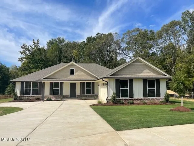 $390,750 | 4321 Olivia Circle West, Olive Branch, MS 38654