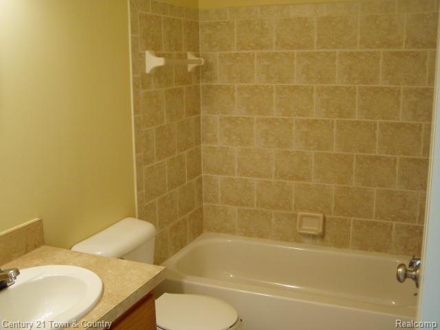 3161 East 11 Mile Road Warren, MI 48092 - Photo 10 of 11 91