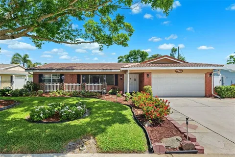 $624,999 | 6365 32nd Avenue North, St. Petersburg, FL 33710