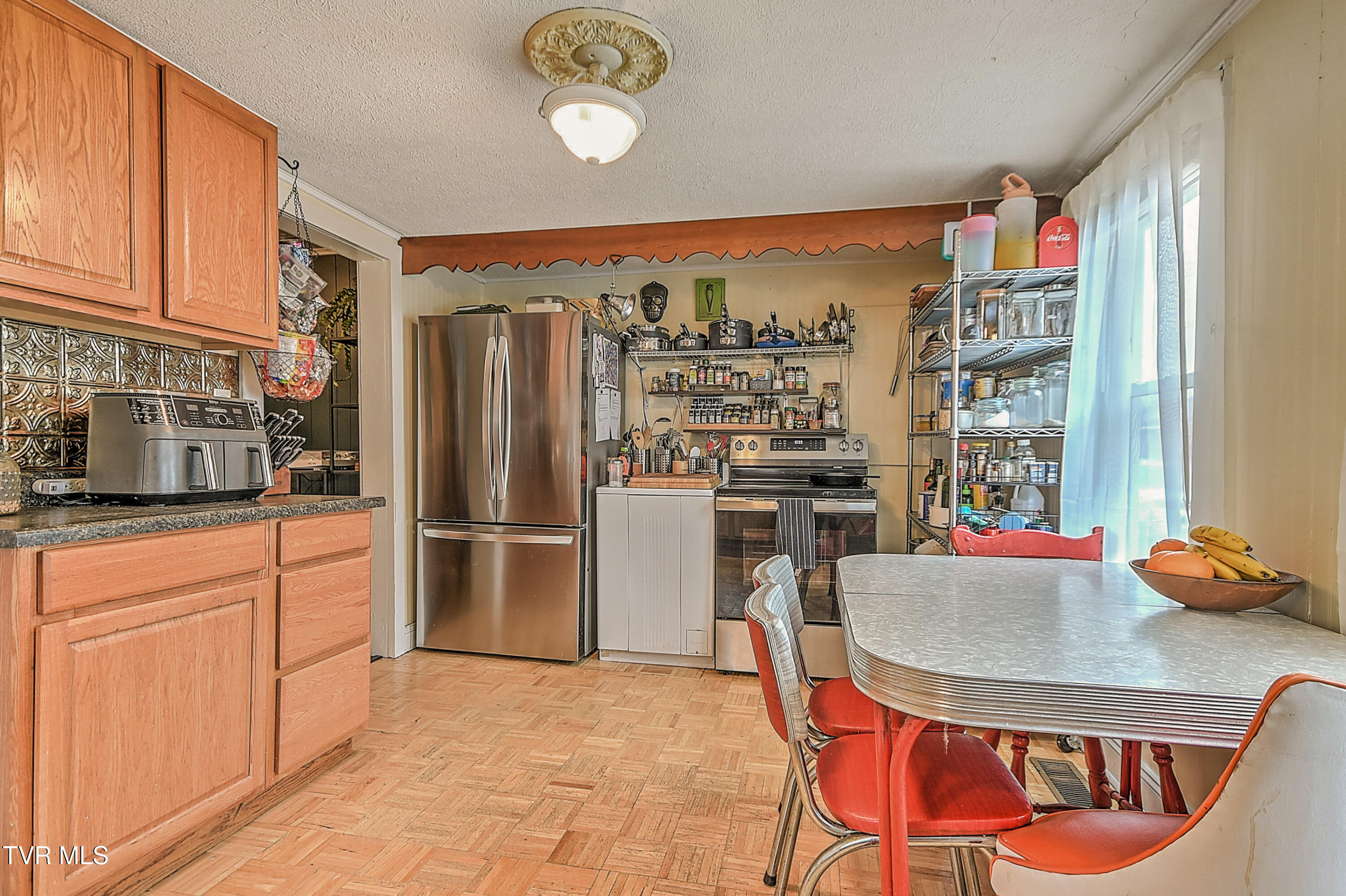 1914 Windsor Avenue Bristol, TN 37620 - Photo 15 of 37 1914 Windsor Ave TT-15