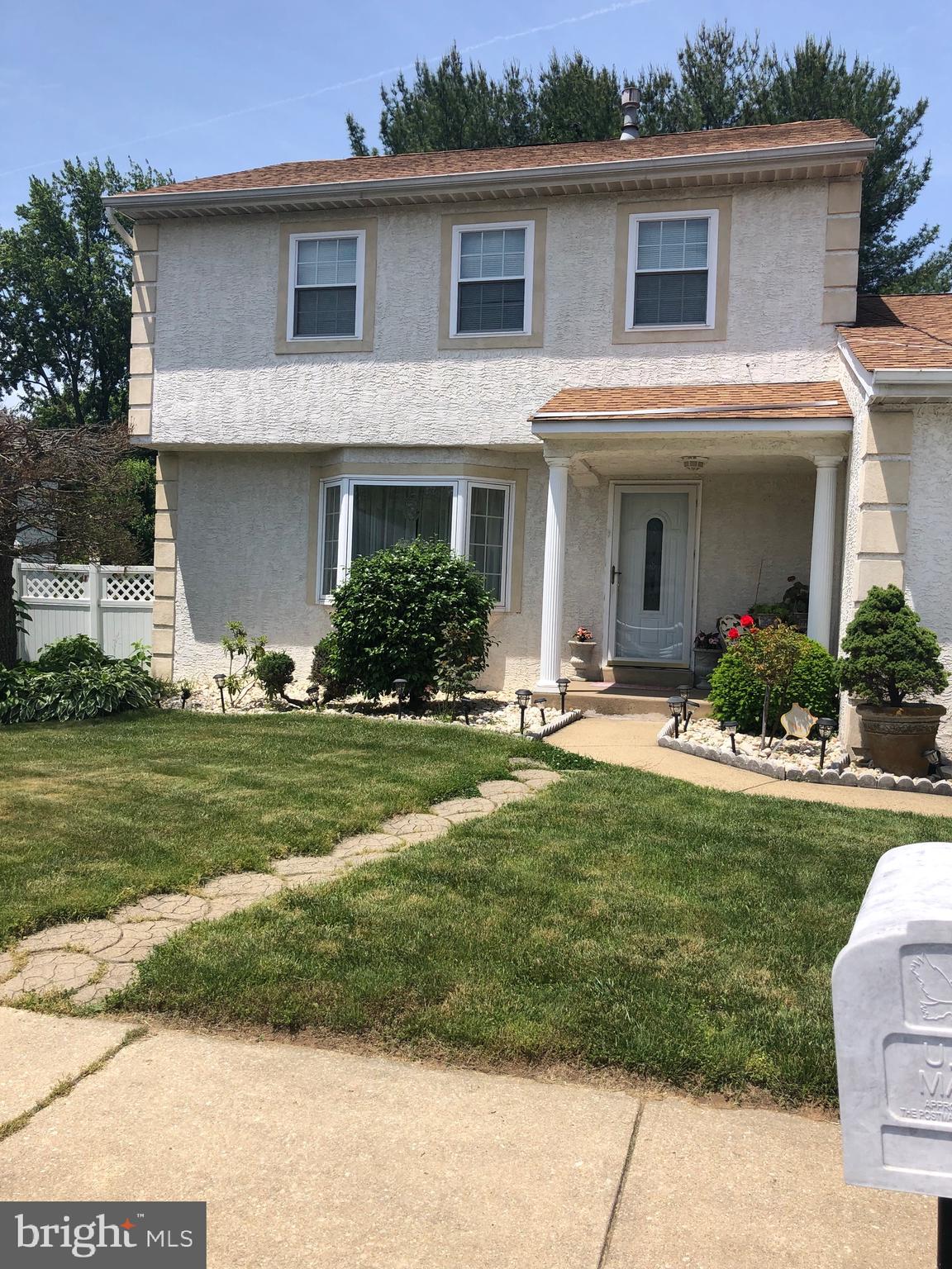 15220 Wayside Road Philadelphia, PA 19116 - Photo 2 of 25