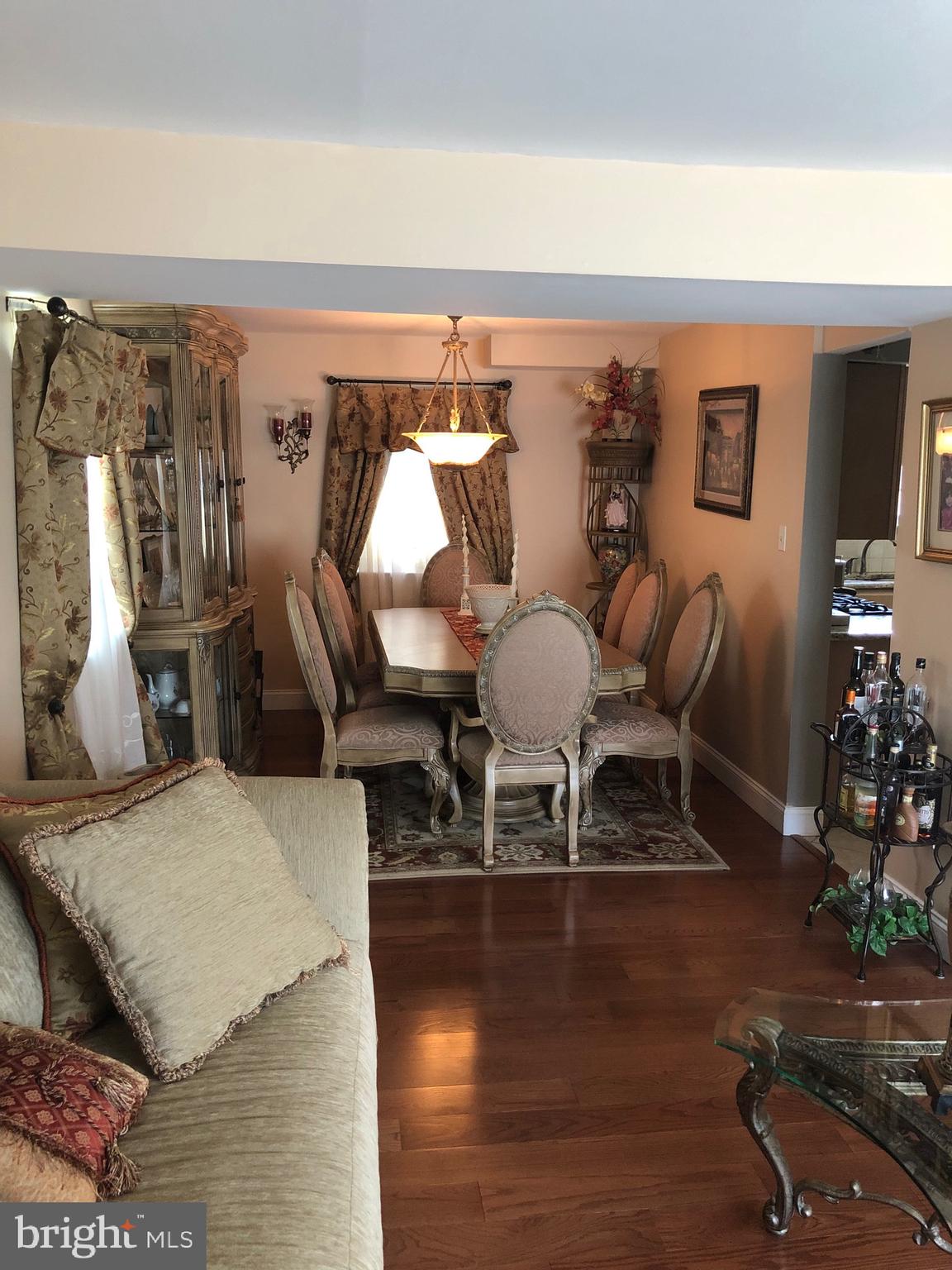 15220 Wayside Road Philadelphia, PA 19116 - Photo 4 of 25