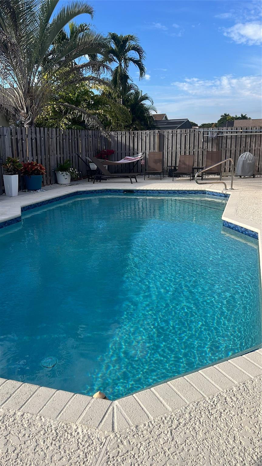 21023 Rustlewood Avenue Boca Raton, FL 33428 - Photo 4 of 36 Photo 4