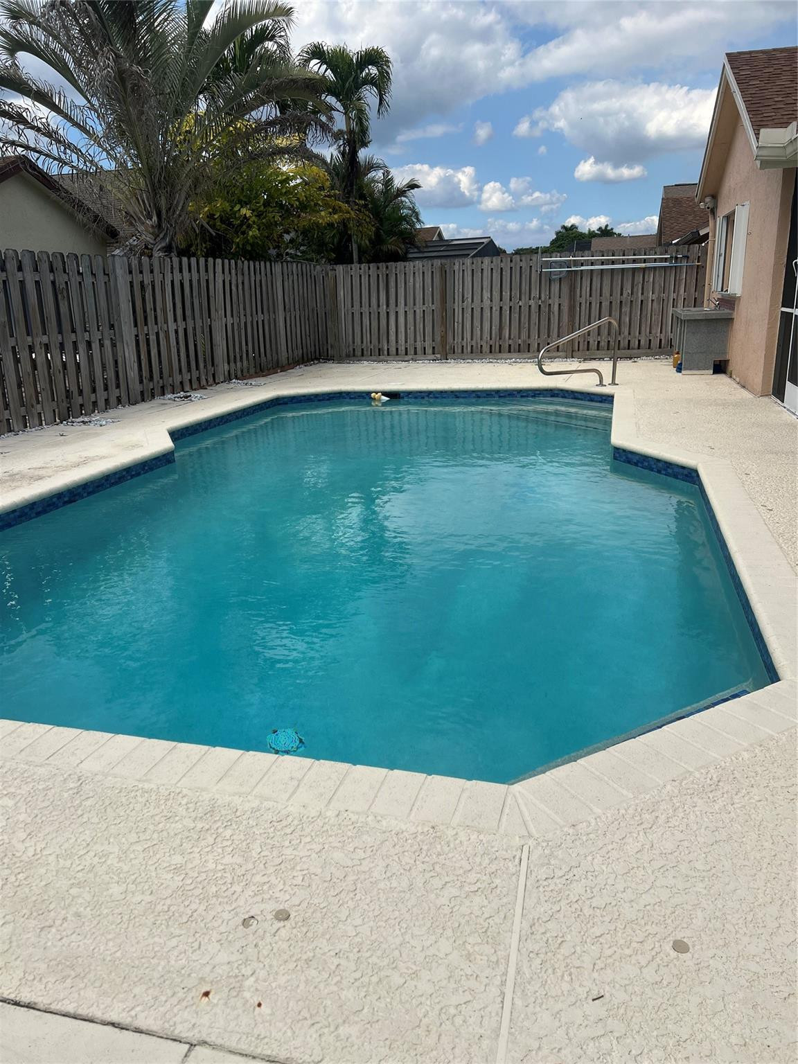 21023 Rustlewood Avenue Boca Raton, FL 33428 - Photo 5 of 36 Photo 5