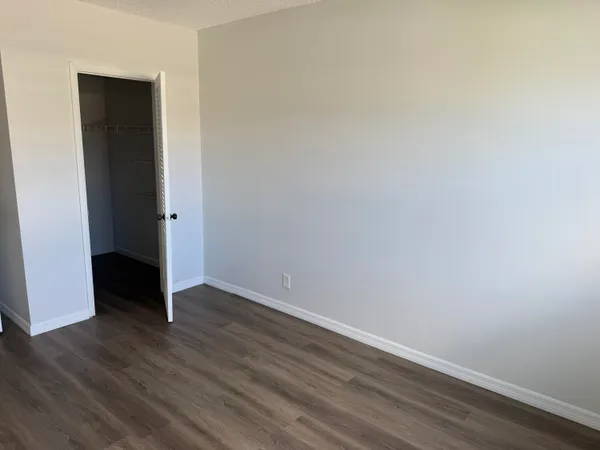 $1,300 | 1113 Lake Terrace, Unit 205, Boynton Beach, FL 33426