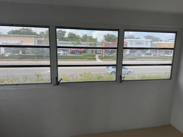 $1,300 | 1113 Lake Terrace, Unit 205, Boynton Beach, FL 33426