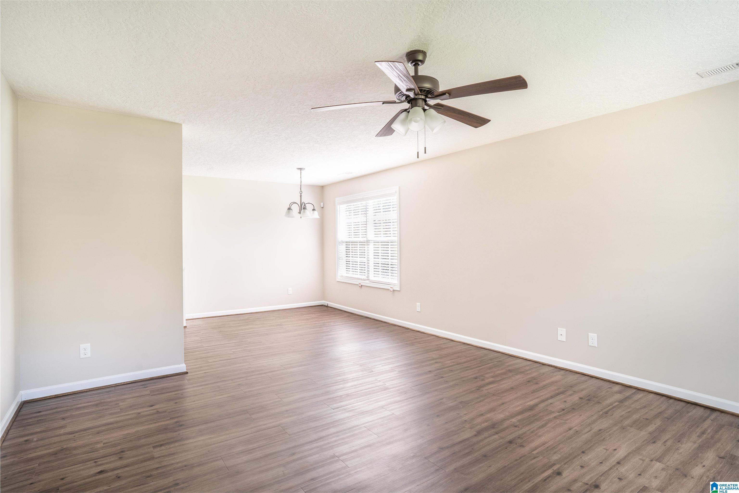 1007 Groves Pass Jacksonville, AL 36265 - Photo 7 of 24