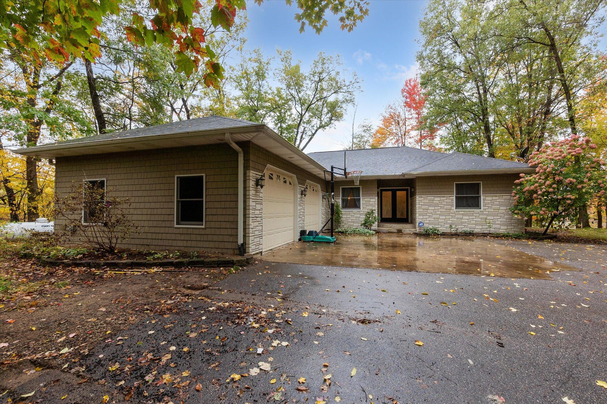 5812 Lacey Road Dowling, MI 49050 - Photo 3 of 44 03-5812-Lacey-Rd-WindowStill-42