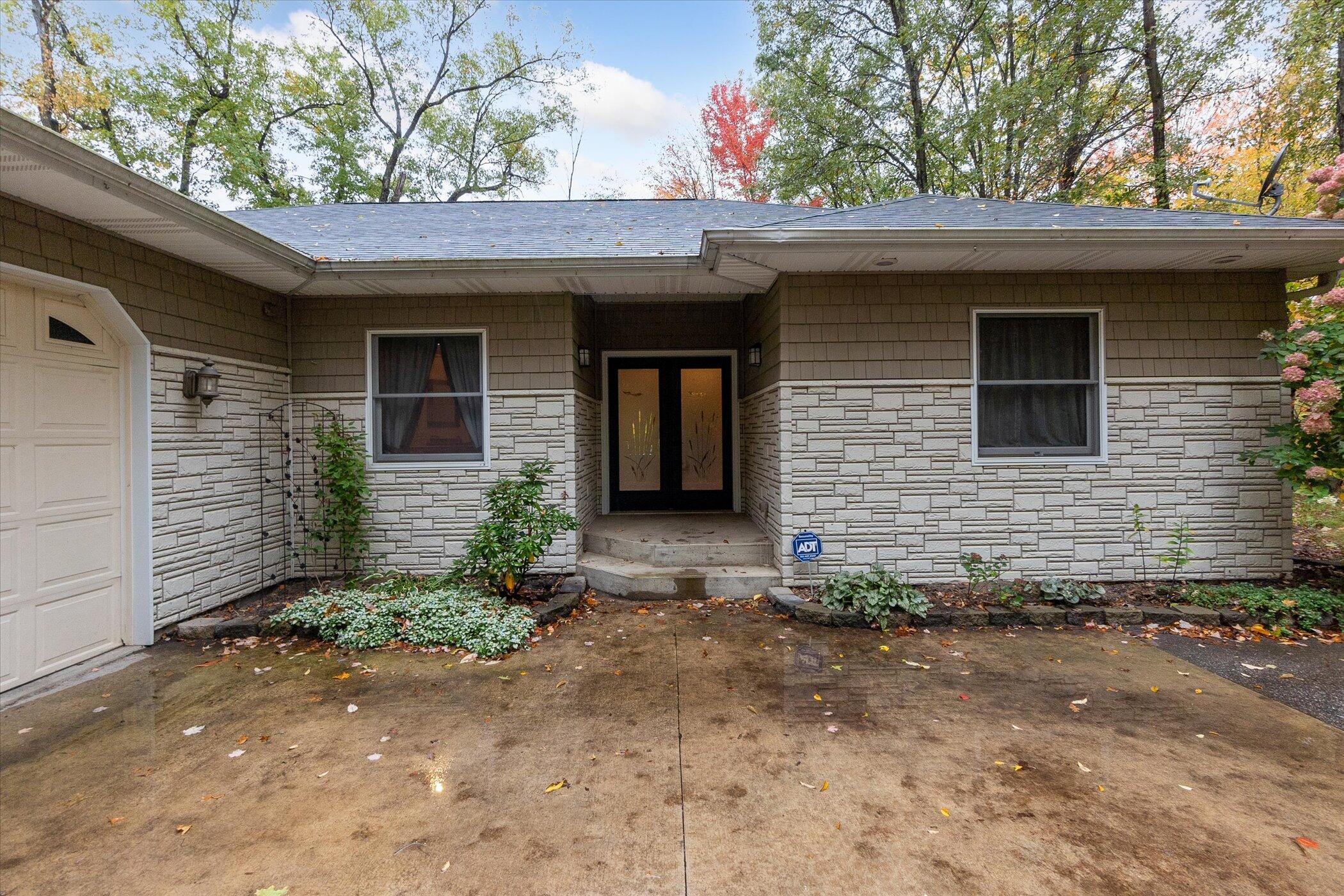 5812 Lacey Road Dowling, MI 49050 - Photo 4 of 44 04-5812-Lacey-Rd-WindowStill-43