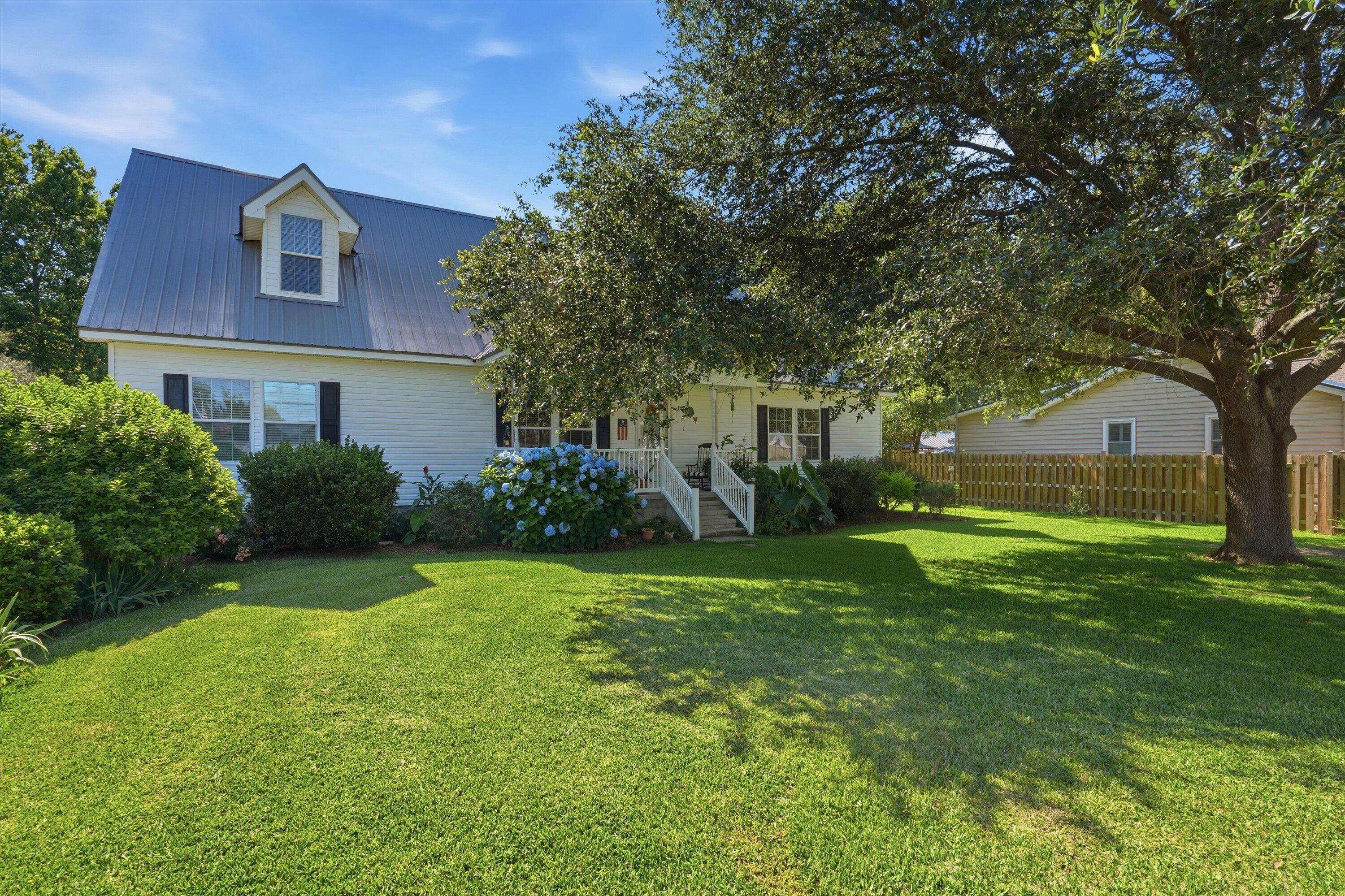116 Sparrow Street Bonneau, SC 29431 - Photo 3 of 65