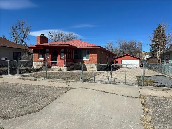 $199,999 | 226 East 7th Street, Walsenburg, CO 81089