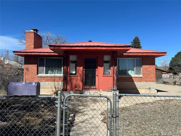 $199,999 | 226 East 7th Street, Walsenburg, CO 81089