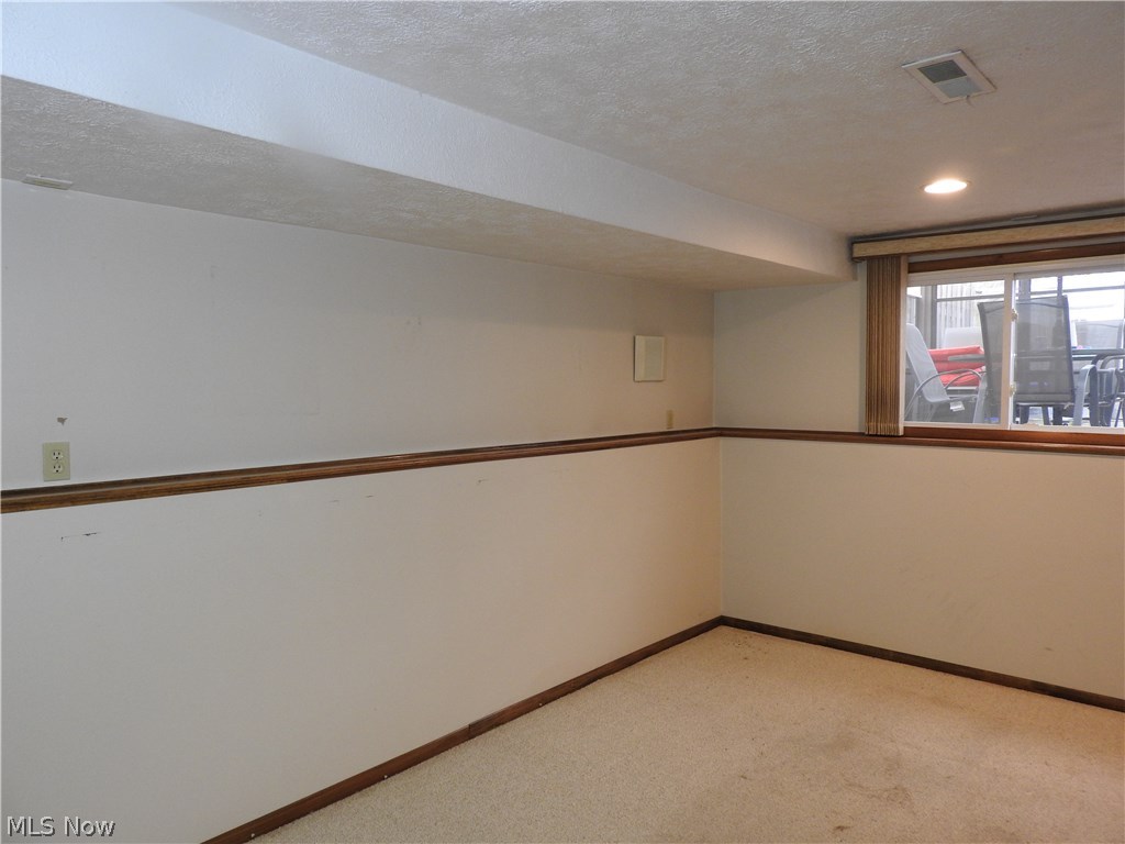 13860 Sheldon Road Brook Park, OH 44142 - Photo 10 of 26 Gallery Image 10
