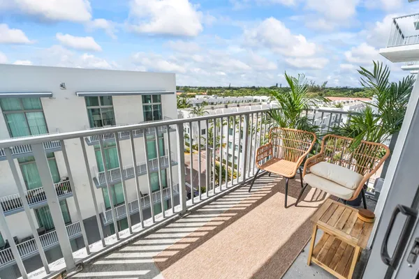 $252,900 | 140 South Dixie Highway, Unit 533, Hollywood, FL 33020