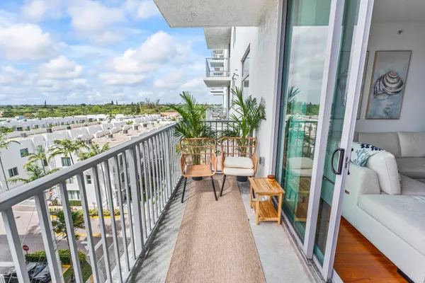 $252,900 | 140 South Dixie Highway, Unit 533, Hollywood, FL 33020