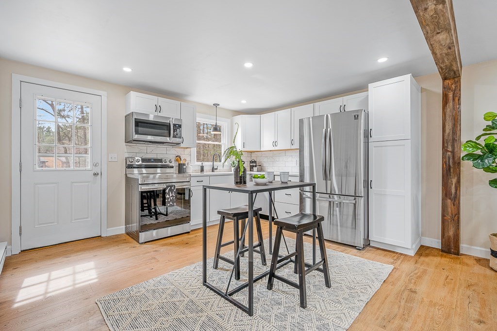 40 Ware Road, Unit 20 Belchertown, MA 01007 - Photo 2 of 19