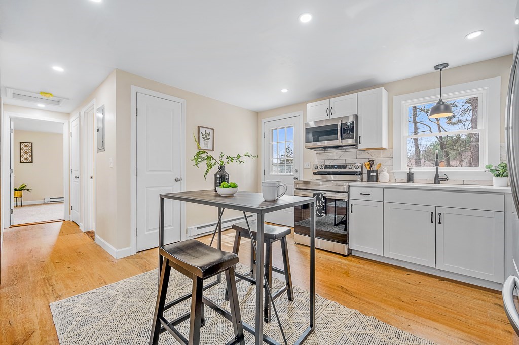 40 Ware Road, Unit 20 Belchertown, MA 01007 - Photo 3 of 19