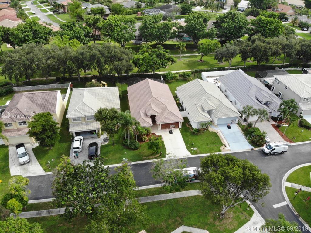 10772 Crescendo Circle Boca Raton, FL 33498 - Photo 34 of 38 Gallery Image 34