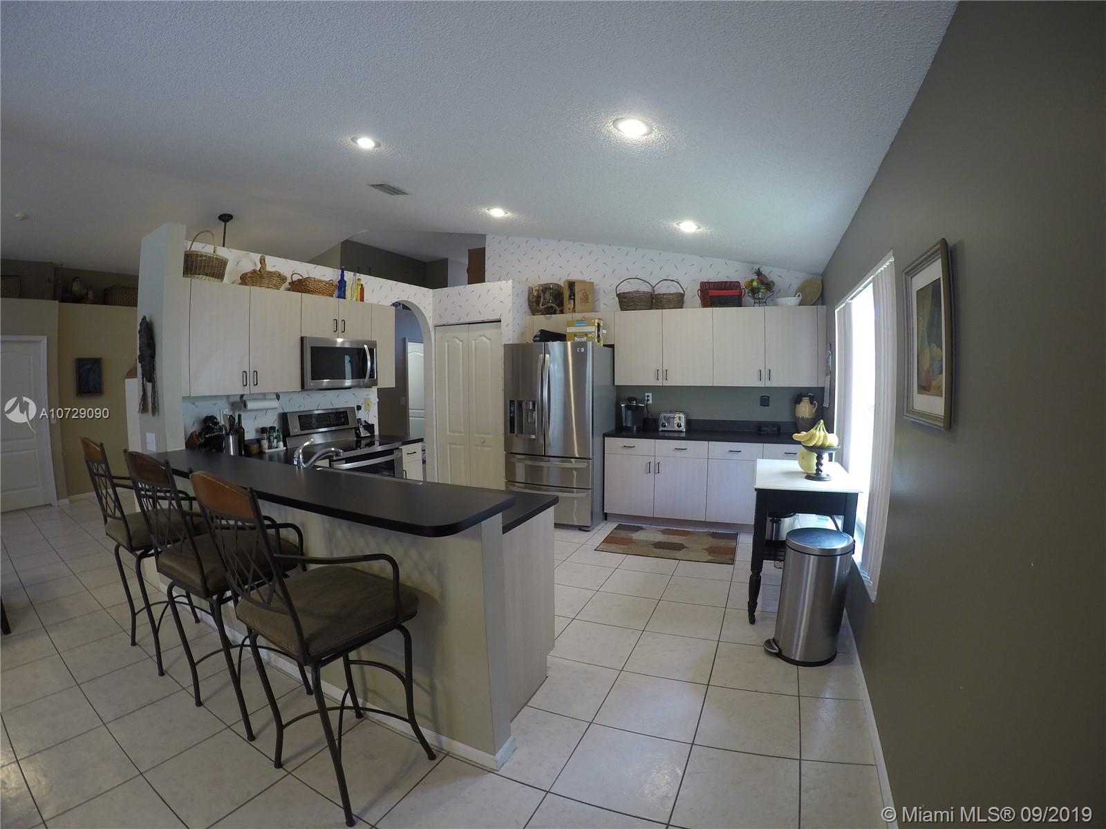 10772 Crescendo Circle Boca Raton, FL 33498 - Photo 9 of 38 Gallery Image 9