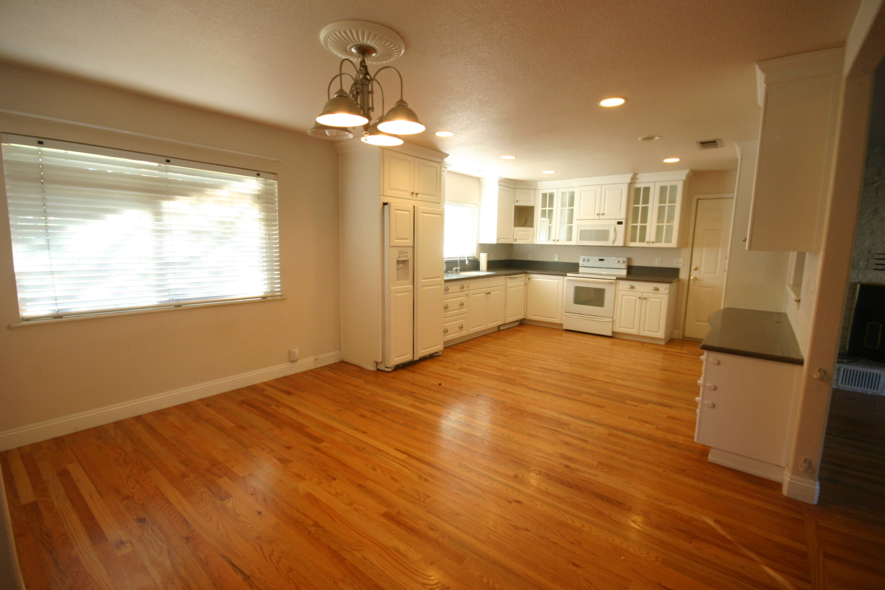 19516 Gas Point Road Cottonwood, CA 96022 - Photo 6 of 19 Kitchen