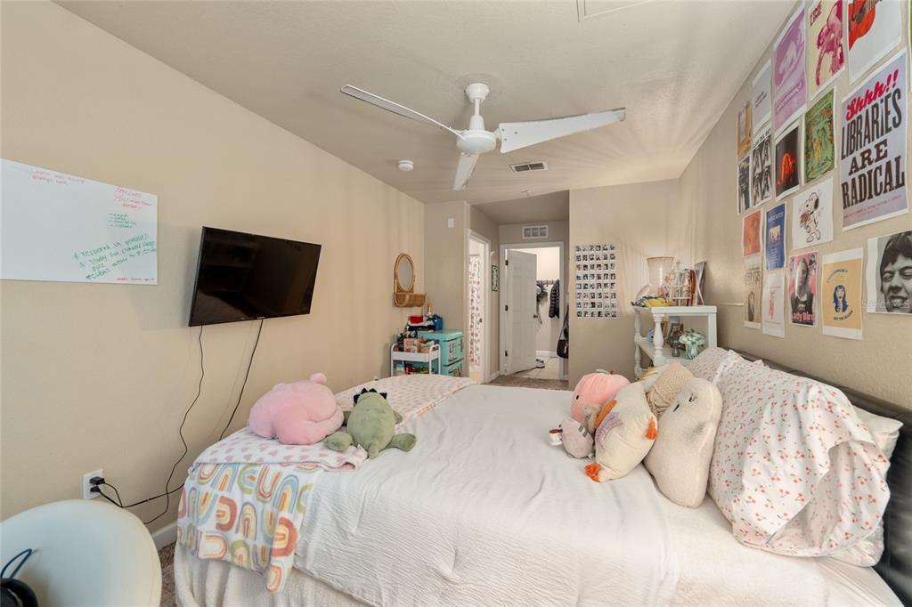 835 Southwest 9th Street, Unit 103 Gainesville, FL 32601 - Photo 16 of 37