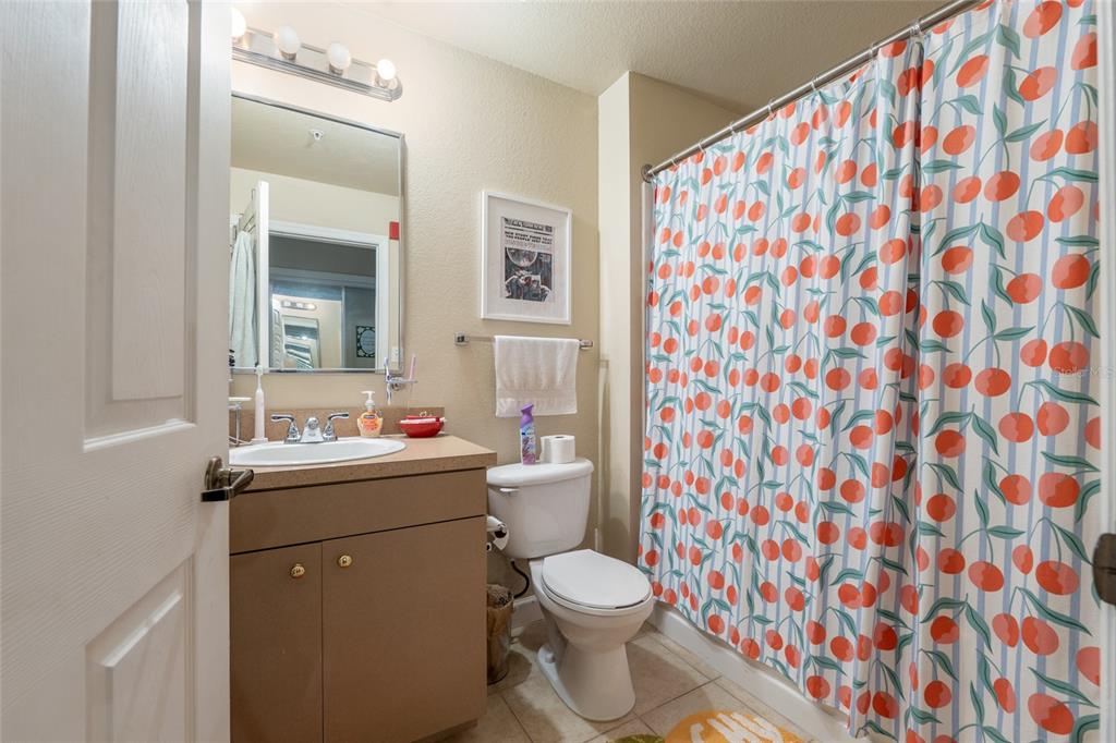 835 Southwest 9th Street, Unit 103 Gainesville, FL 32601 - Photo 19 of 37
