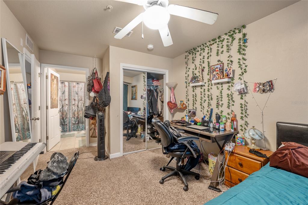 835 Southwest 9th Street, Unit 103 Gainesville, FL 32601 - Photo 20 of 37