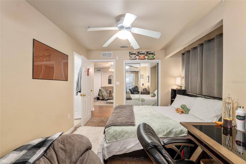 835 Southwest 9th Street, Unit 103 Gainesville, FL 32601 - Photo 29 of 37