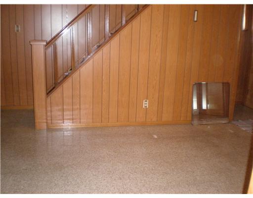 1338 Ravine Street Munhall, PA 15120 - Photo 4 of 9 Dining Room.