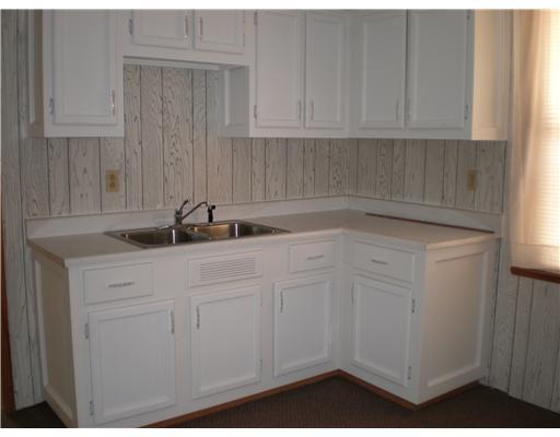 1338 Ravine Street Munhall, PA 15120 - Photo 5 of 9 Kitchen.
