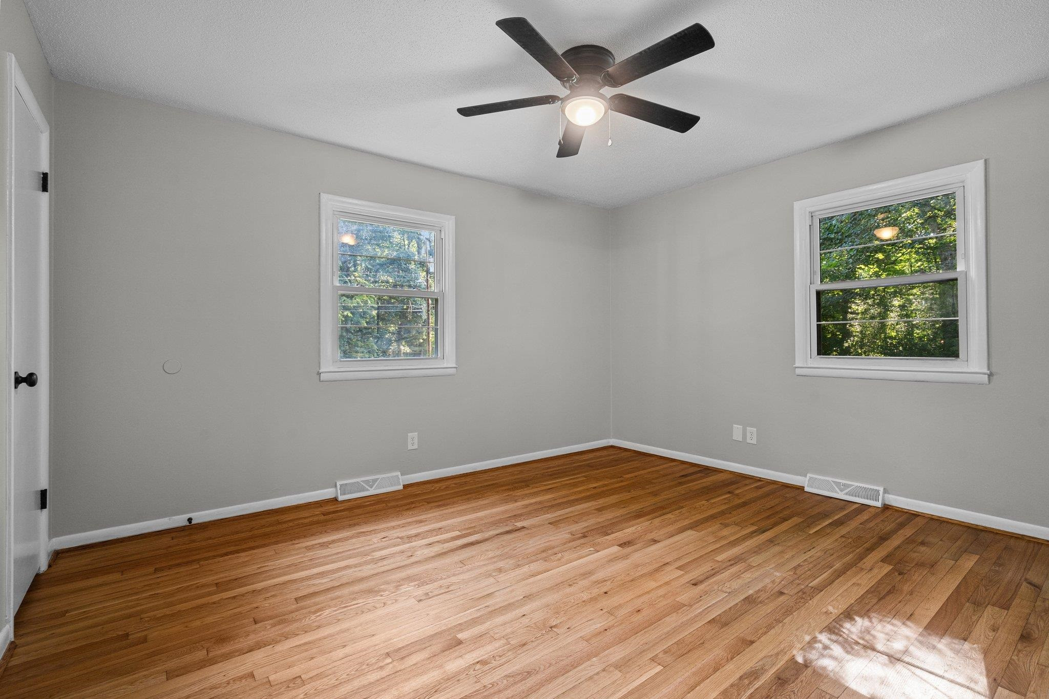 4717 Riverside Drive Durham, NC 27704 - Photo 14 of 38 Photo 14