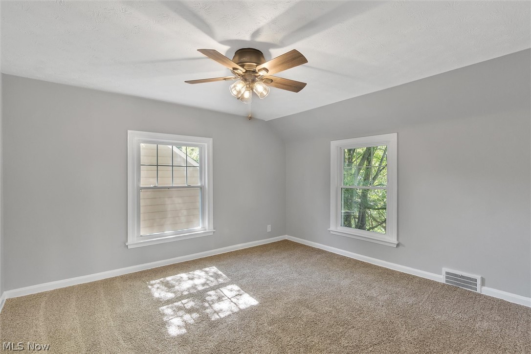 3738 Bainbridge Road Cleveland Heights, OH 44118 - Photo 20 of 31