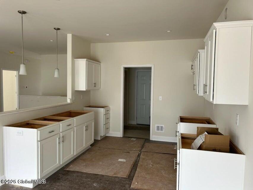 31 Harbor Lane Colonie, NY 12047 - Photo 10 of 15 20240322140003066054000000-o