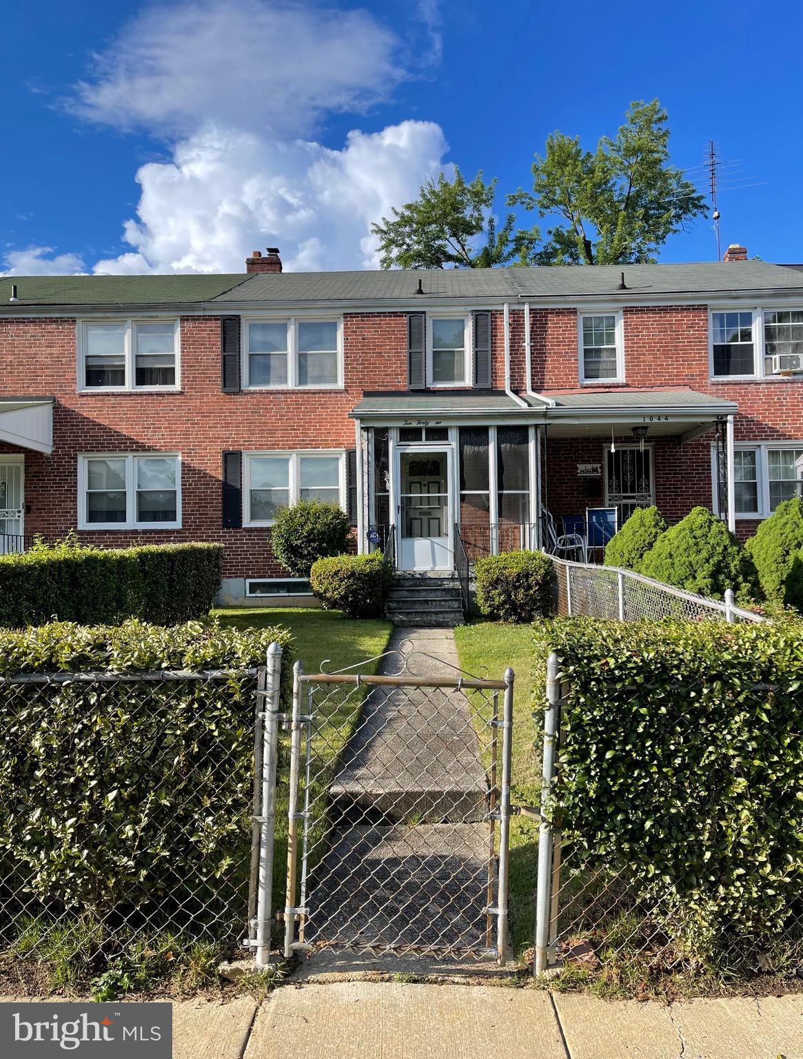 Welcome to 1042 Reverdy Rd