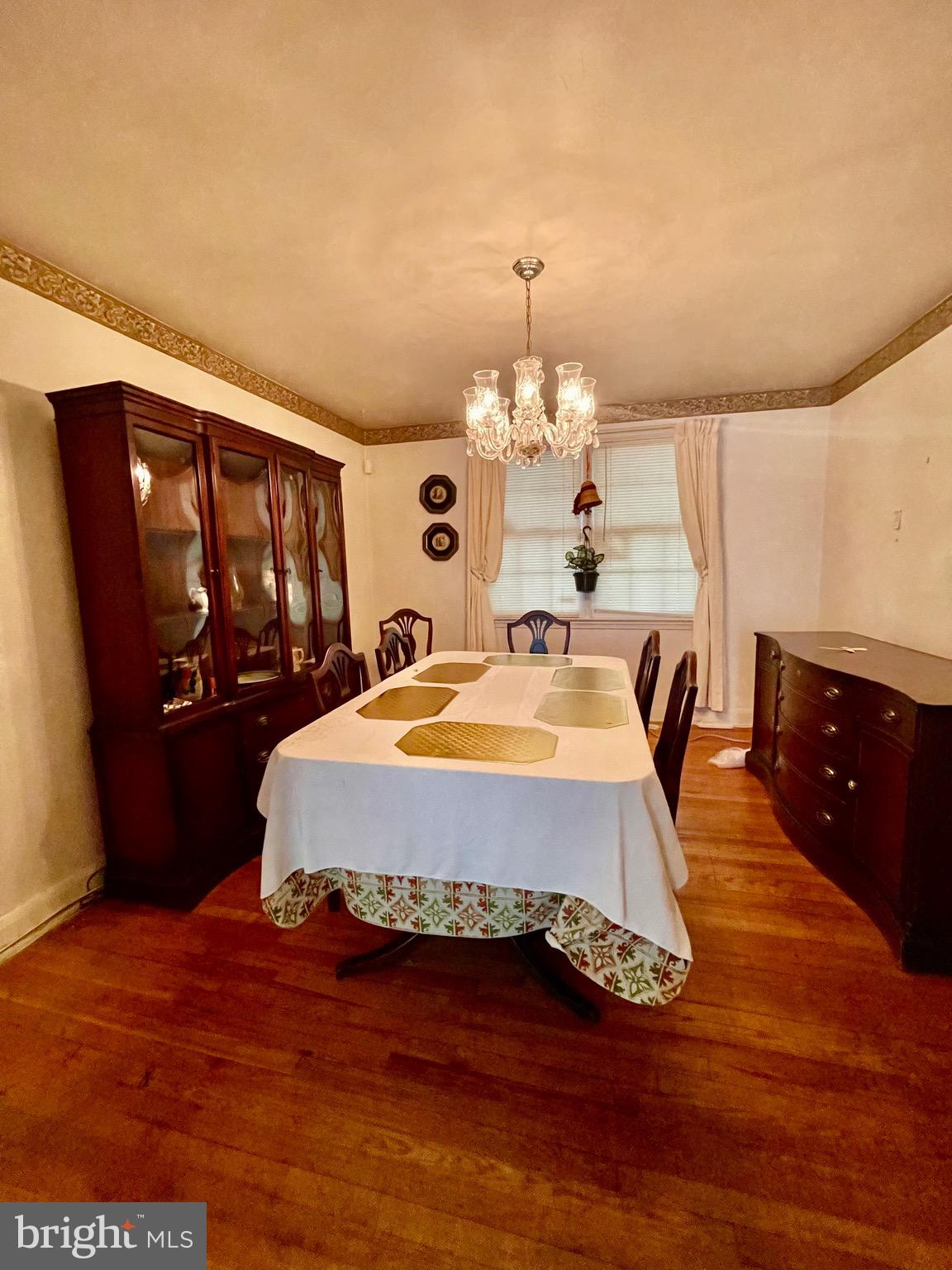 1042 Reverdy Road Baltimore, MD 21212 - Photo 4 of 25 Dining Room