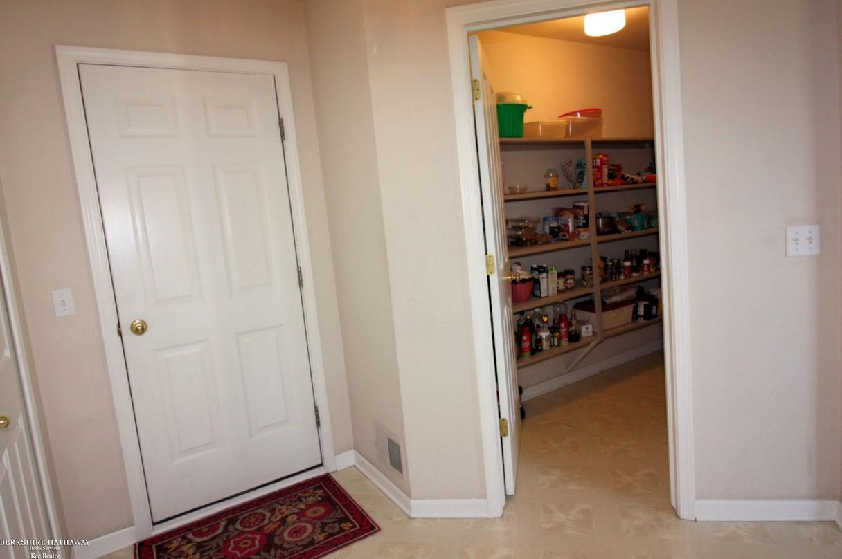 70692 Hillside Court Romeo, MI 48065 - Photo 16 of 37 50005097-15.JPG