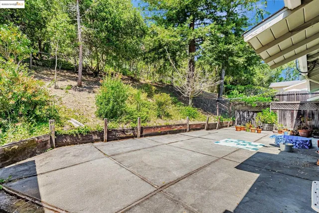 $1,398,800 | 2050 Donald Drive, Moraga, CA 94556