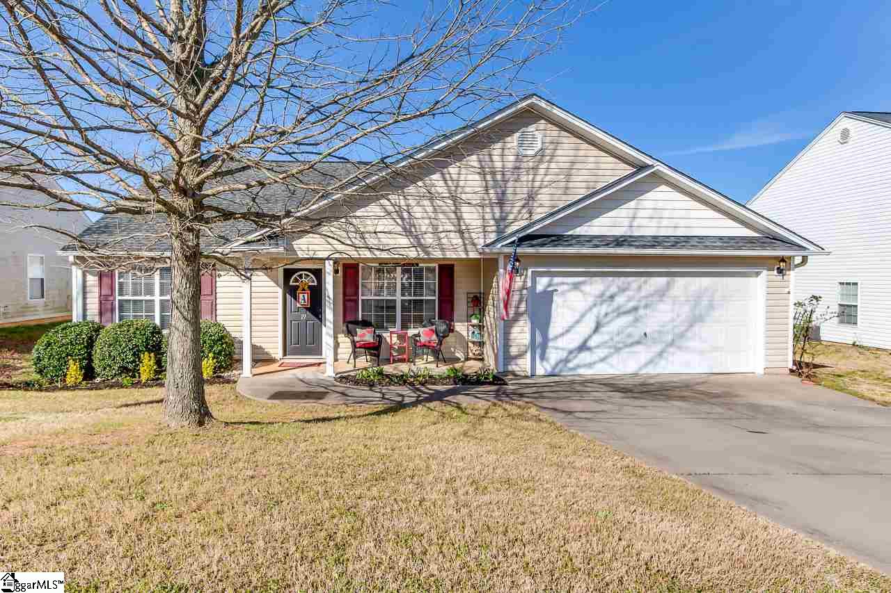 19 Catterick Way Fountain Inn, SC 29644 - Photo 1 of 34 Gallery Image 1