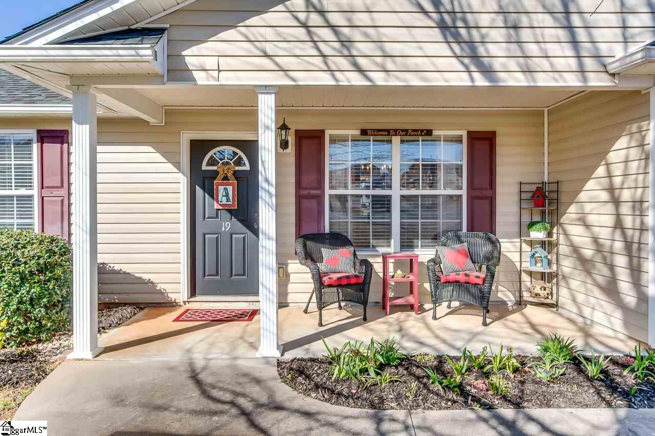 19 Catterick Way Fountain Inn, SC 29644 - Photo 4 of 34 Gallery Image 4