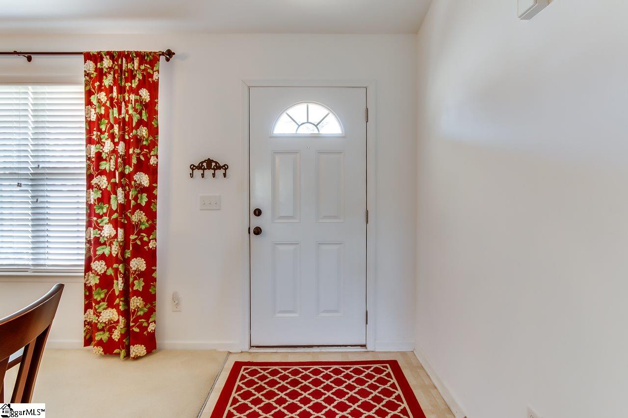 19 Catterick Way Fountain Inn, SC 29644 - Photo 6 of 34 Gallery Image 6
