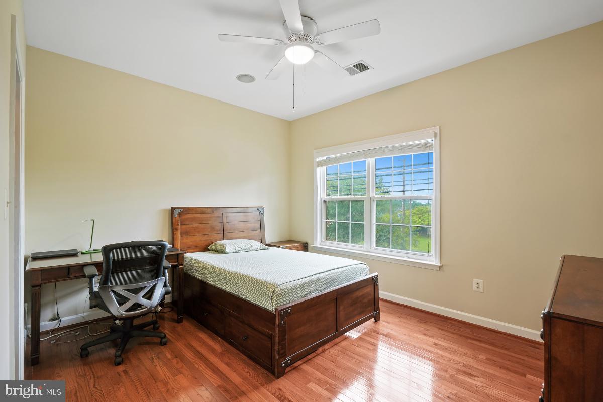 23207 Frederick Road Clarksburg, MD 20871 - Photo 32 of 58 Bedroom 2