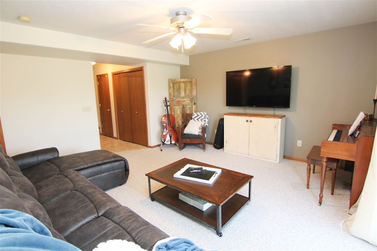 116 Bailey Park Road Williamsburg, IA 52361 - Photo 22 of 25 Gallery Image 22
