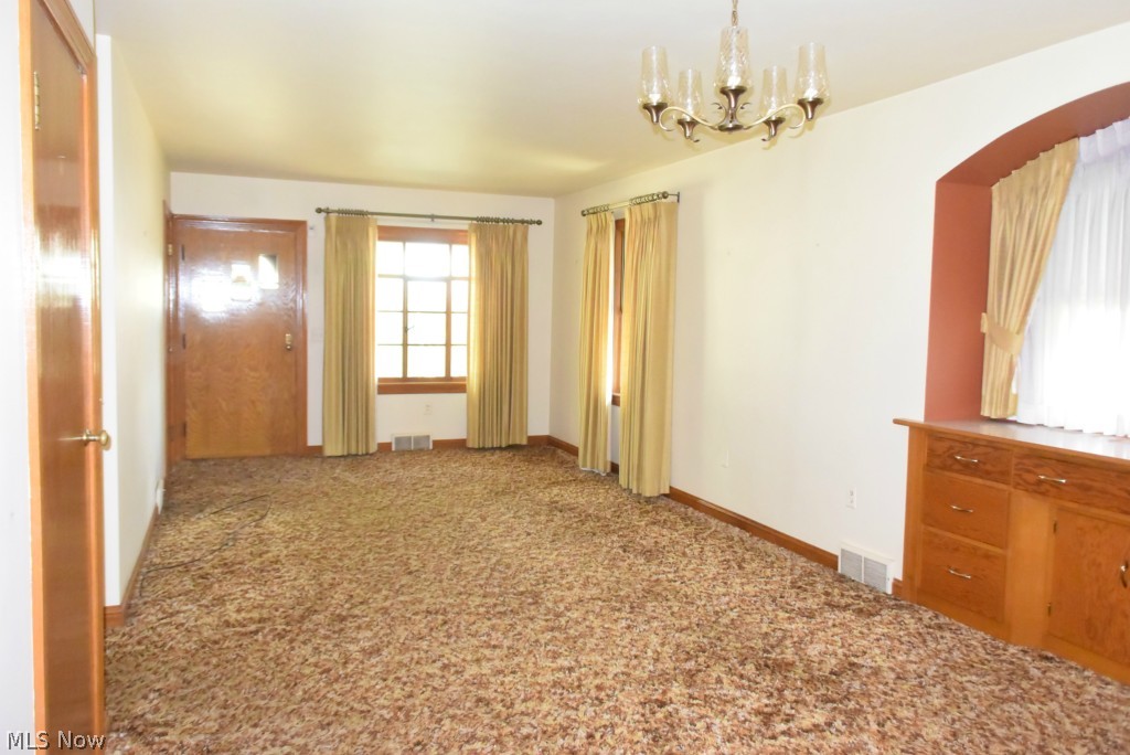 1631 Brittain Road Akron, OH 44310 - Photo 3 of 23 Living Room/Dining Room