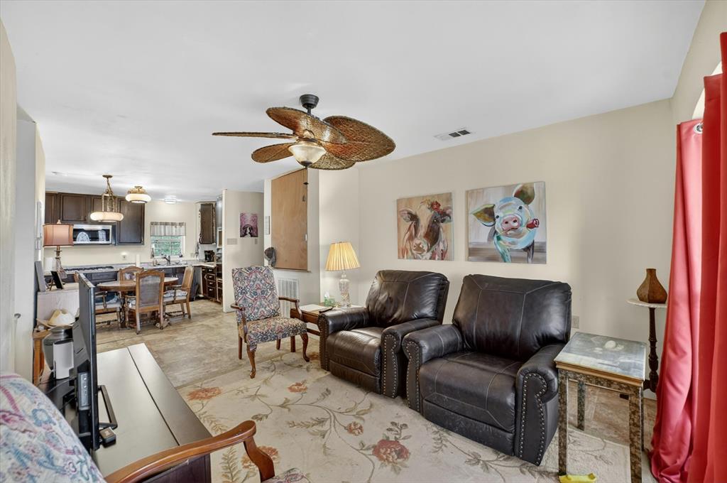 8088 Telegraph Road Quinlan, TX 75474 - Photo 7 of 34