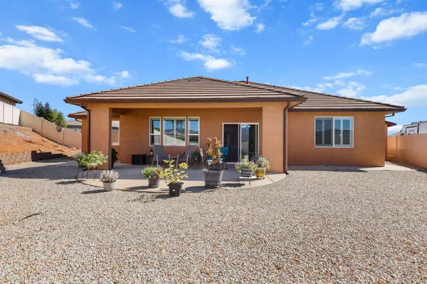 $589,900 | 878 Coggins Street, Redding, CA 96003