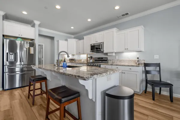 $589,900 | 878 Coggins Street, Redding, CA 96003