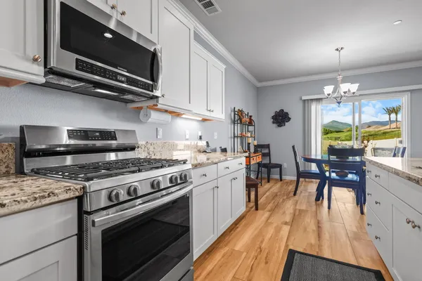 $589,900 | 878 Coggins Street, Redding, CA 96003