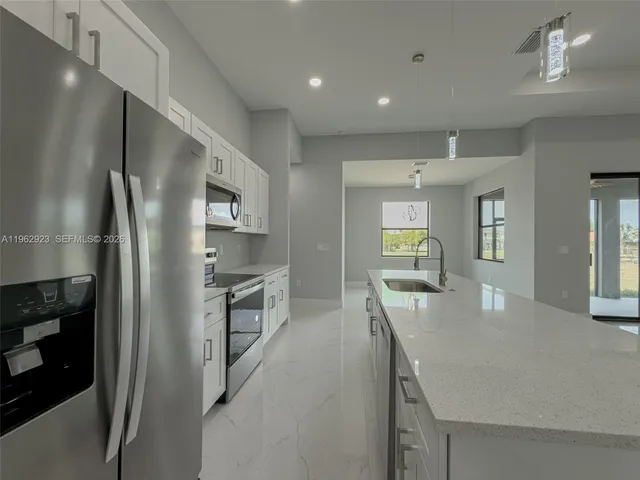 $2,250 | 417 Paddock Street, Lehigh Acres, FL 33974